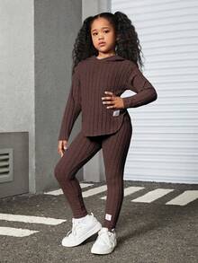 Camiseta con capucha de hombros caídos y parche con eslogan y leggings - Marrón - Ver 6