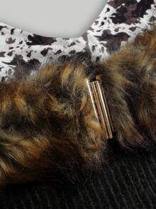 ROMWE Hippie 女士Y2K性感露脐上衣，人造毛皮和豹纹拼接吊带衫 - 黑色 - 查看 4