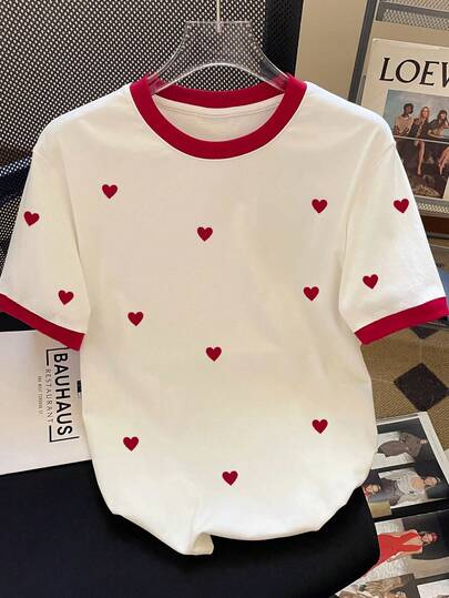 Resyla Women's Heart Print Round Neck Casual Loose T-Shirt