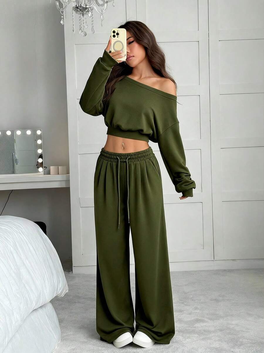 SHEIN EZwear Bộ đồ thường ngày cho nữ, áo nỉ dài tay cắt ngắn bất đối xứng màu trơn và quần ống rộng - xanh quân đội - Xem 1