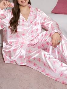 SweetSlumber 加大码蝴蝶结蕾丝印花甜美府绸翻领长袖睡衣套装 - 彩色 - 查看 6