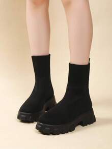 Women Ankle Boots & Booties - Black - View 4