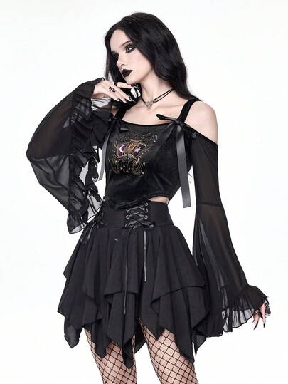 Goth Top de terciopelo con mangas acampanadas y hombros descubiertos con bordado de tarot y elementos celestiales