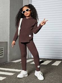 Camiseta con capucha de hombros caídos y parche con eslogan y leggings - Marrón - Ver 5