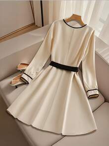 GlowEve CURVE 加大码杏色褶裥连衣裙，优雅通勤之选 - 杏色 - 查看 2