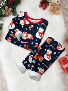 SHEIN Conjunto de ropa de estar en casa cómoda y casual con temática navideña para bebé niño, con estampados clásicos de árbol de Navidad y lindos osos, top de manga larga y pantalones, adecuado para otoño/invierno