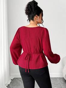 Elenzga Camicetta elegante e casual da donna taglie forti, in colore unito con bordo in pizzo, collo rotondo, maniche lunghe, vita stretta, linea ad A, chiusura con bottoni davanti, lunghezza corta, adatta per lavoro, vacanza, tè pomeridiano, festa di Natale, uscite, casual business, elegante - Bordò - Visualizzare 2