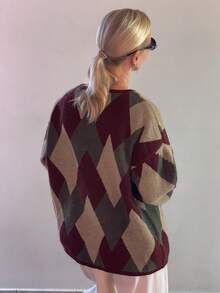 Áo len cardigan dáng rộng cổ chữ V họa tiết kim cương cho nữ - màu nâu - Xem 4