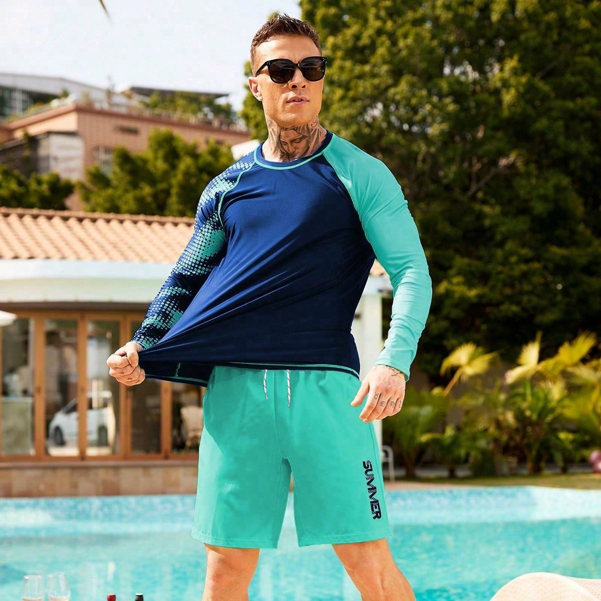 Conjunto de 2 piezas de traje de baño para hombre con estampado de lunares, manga raglán de color contrastante, top de manga larga & shorts, estilo
