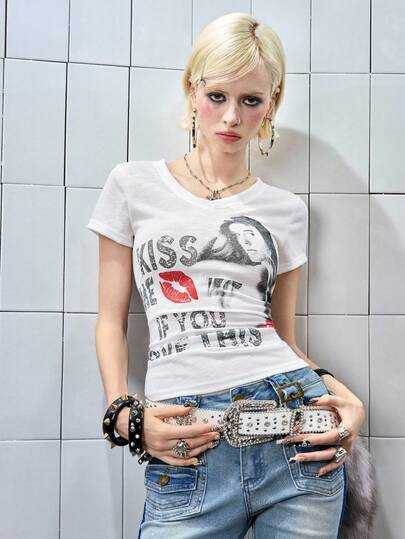 T-shirt ajusté à col en V avec slogan pour Noël et la Saint-Valentin pour femmes