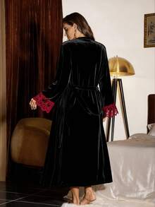 Slumberist Bộ đồ ngủ nhung cho nữ, áo choàng ngủ ren thêu nhung dài quá khổ, bộ đồ ngủ Pijama - màu đen - Xem 2