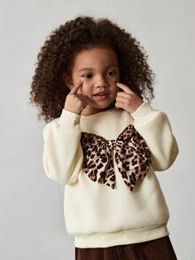 Maija Kids بلوزة كاجوال بياقة مستديرة مزينة بفيونكة بطبعة نمر للبنات الصغيرات
