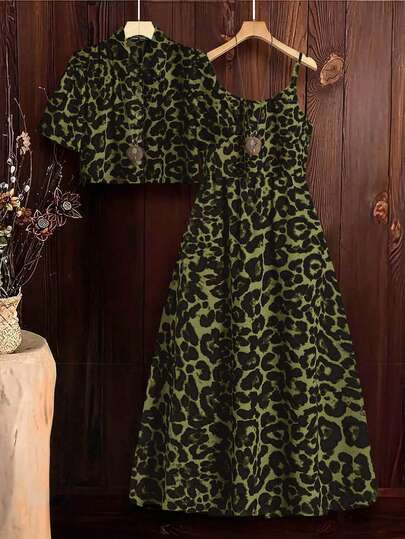 SHEIN Clasi 2-pack leopardmönstrad klänning och skjorta för kvinnor