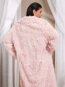 VOLUPTÉ CURVE Abrigo de piel sintética para mujer de talla grande, inspirado en el vintage con flecos de plumas esponjosas, chaqueta larga de manga larga de ajuste holgado de piel suave, moda urbana, adecuado para el Día de San Valentín, muy recomendado - Rosa Pálido - Ver 2
