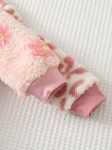 Cozy Pixies Conjunto de 2 piezas para niña bebé: top de otoño de manga larga con cuello redondo, estampado de leopardo, forro polar grueso y pantalones largos de cintura elástica - Rosa - Ver 4