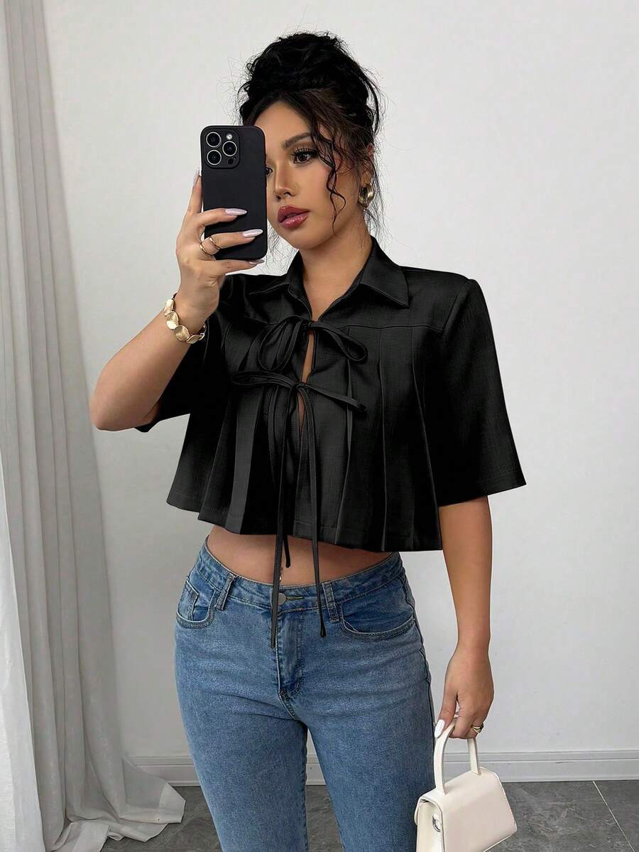 Selianne Blouse élégante pour femmes, couleur unie, avec ourlet plissé et nœud papillon - Noir - Voir 1