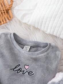 女婴休闲可爱灰色毛绒爱心图案长袖睡衣套装 - 灰色 - 查看 9