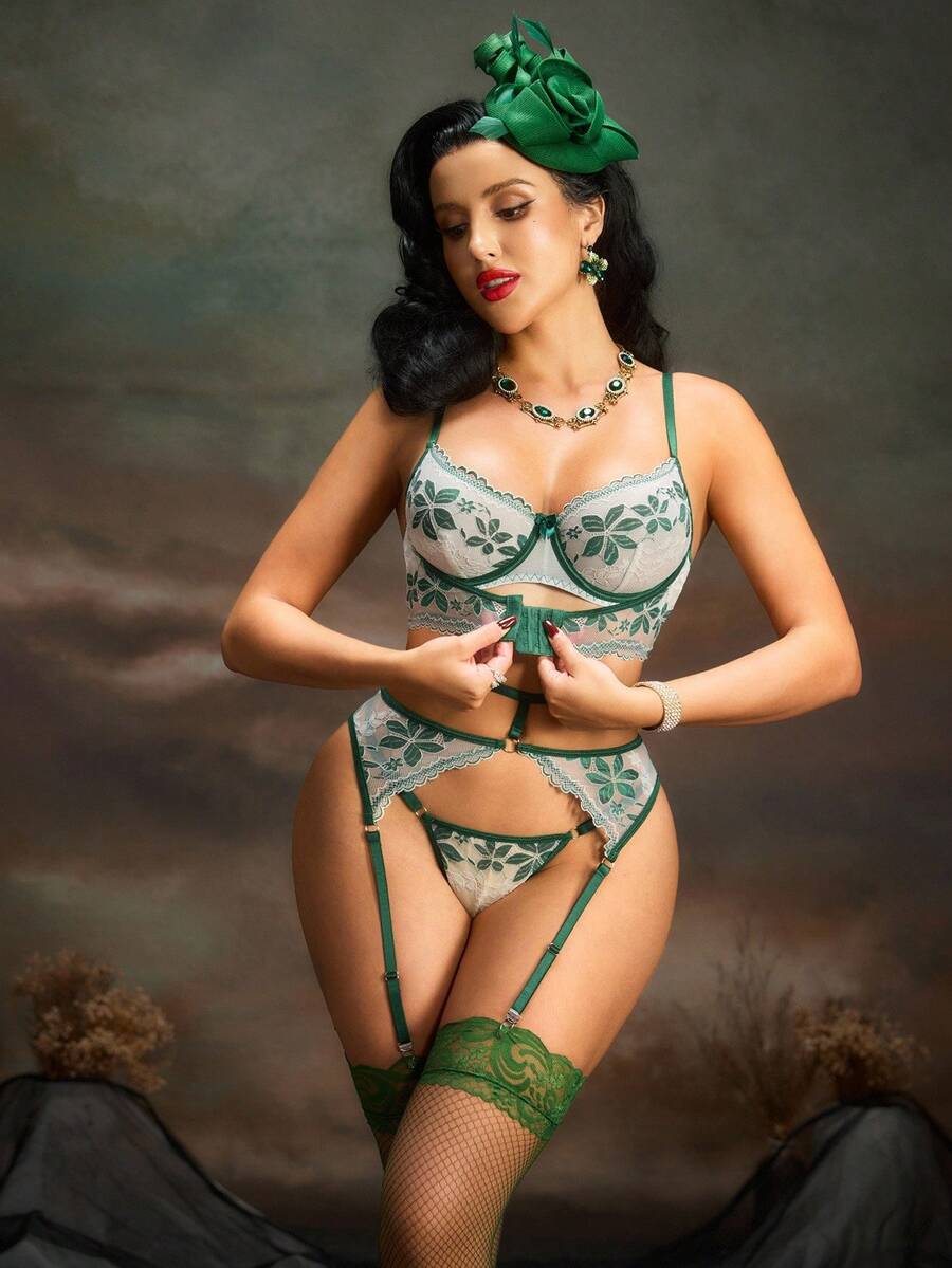 Bộ đồ lót ren hai màu lãng mạn 5 món gợi cảm khi đi chơi - Màu xanh lá cây đậm - Xem 1