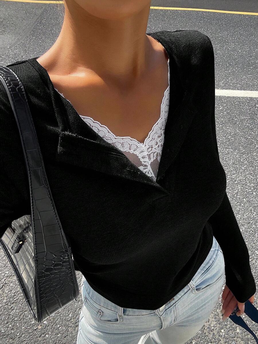 DAZY 女士蕾丝拼接V领修身罗纹长袖T恤 - 黑色 - 查看 1