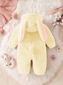 SHEIN Playful Pals Baju Terusan Bayi Baru Lahir Berkerudung Bahan Lembut dengan Telinga Kelinci 3D Lucu, Lengan Panjang dan Celana Panjang, Pakaian Musim Dingin untuk Anak-Anak - Kuning - View 2