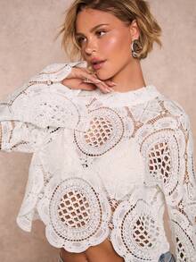 SHEIN Allurite 白色中号长袖碎花透视上衣，可定制图案，适合女性穿着。碎花连衣裙，女士上衣，外出上衣，优雅女式上衣。 - 白色 - 查看 4