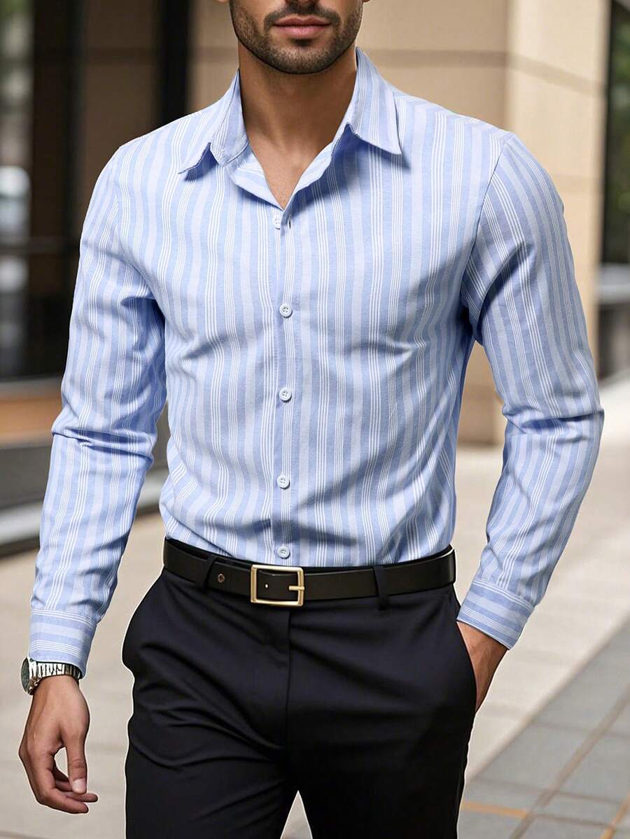 Manfinity Mode 男士休闲条纹长袖衬衫，浅蓝色和白色，商务休闲男士衬衫，蓝色条纹衬衫，男士条纹衬衫，蓝白男士衬衫，复古风格，日常休闲，周末旅行，户外活动，探险旅行，轻松的工作环境或半正式场合，男友/丈夫礼物，周年纪念礼物，圣诞节派对礼物 - 藍白色 - 查看 1