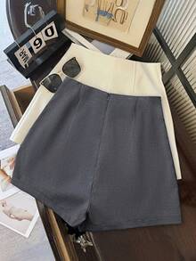 SHEIN PETITE Fashionable And Simple Dark Grey High Waist Women's Spring And Summer Fitted Shorts. Back Zipper Style For Women's Daily Commuting And Romantic Dating Shorts.