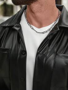 Manfinity LEGND 男士纯色PU皮单排扣长袖口袋休闲衬衫，黑色设计师夹克，男士衬衫，黑色时尚复古风，适合日常休闲、周末旅行、户外活动、探险旅行、轻松的工作环境或半正式场合，也是送给男友/丈夫、周年纪念日或圣诞节的理想礼物。 - 黑色 - 查看 3