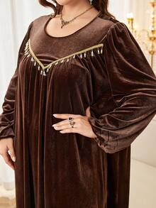 Al Najma 女士加大码长袖纯色丝绒荷叶边长款罩袍连衣裙