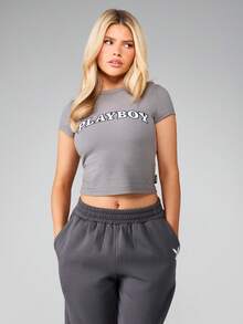 Missguided x Playboy Áo crop top tay ngắn in họa tiết ôm sát có thiết kế chữ cho trang phục thường ngày - Màu xám đen - Xem 1