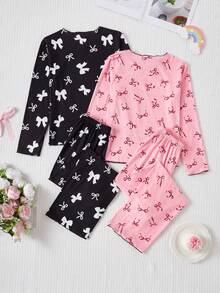 Bộ đồ ngủ 4 món cho bé gái tuổi teen - Màu đen hồng với nơ. Áo ngủ cổ tròn in hình nơ dễ thương, màu đen hồng cổ điển, chất liệu vải dệt kim thoải mái, áo dài tay cổ tròn và quần phối hai màu với nơ. Phong cách mạng xã hội, ngọt ngào cổ điển, thích hợp cho mùa xuân hè, thu đông, kỳ nghỉ, bộ đồ ngủ mặc nhà thiết yếu cho bé gái tuổi teen. - Nhiều màu - Xem 2