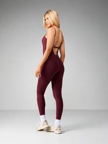 Missguided x Playboy Burgundy Seamless Athletic Jumpsuit With Spaghetti Straps And Open Back Detail For Active Lifestyle - Burgundy - View 2