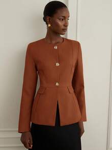 Revavyn 简约优雅高品质女士通勤百搭复古硬币奢华高端设计纯色圆领金属扣腰部拼接修身长袖女士西装外套 - 棕色 - 查看 3