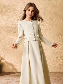 女童优雅简约时尚圆领插肩袖短款外套，配有仿口袋和珍珠纽扣，搭配高腰纯色长裙套装，秋冬款