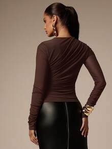 Silquee Women's Solid Color Round Neck Long Sleeve Ruched Fitted Fashion T-Shirt,Fall,Fall Clothes For Women - Chocolate Brown - View 2