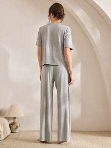 Ocili 舒适丝滑棉质短袖和长裤女士睡衣套装 - 淺灰色 - 查看 3