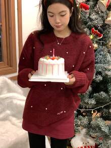 DAZY 女士纯色圆领落肩长袖仿珍珠装饰宽松针织毛衣，秋冬圣诞款 - 酒紅色 - 查看 6