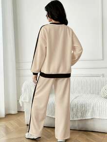 Bộ 2 món đồ thể thao thường ngày cho bé gái/thiếu niên, áo nỉ và quần nỉ ống rộng, áo hoodie cổ tròn tay dài dáng rộng phối màu và quần ống rộng, trang phục đi học, màu mơ và đen. - Màu be - Xem 5