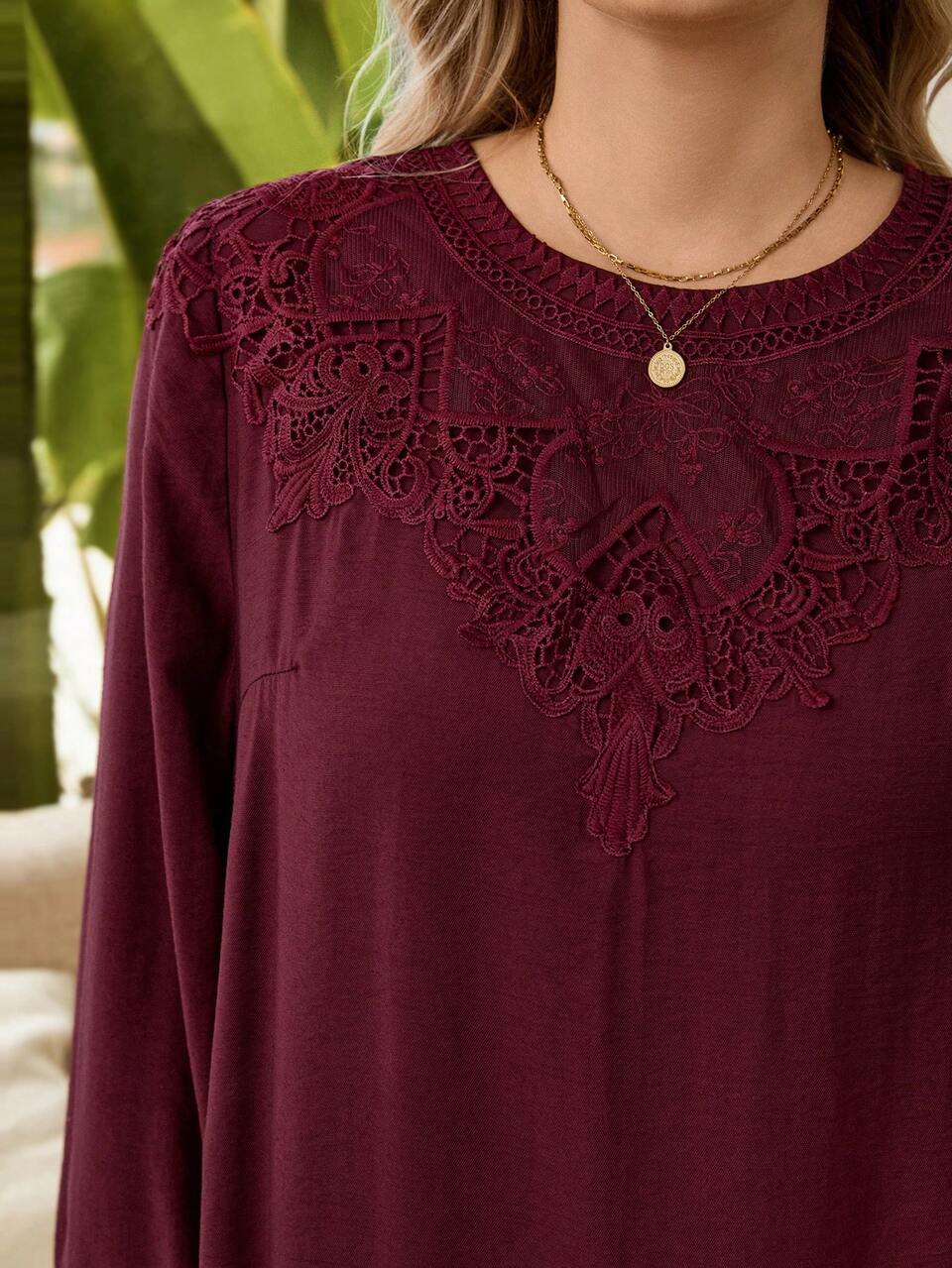 Plus Size Women's Burgundy Elegant Contrast Lace Round Neck Long Sleeve Loose Flowy Dress,Autumn Dinner Party Outfits,Modest Christmas New Year Wear
