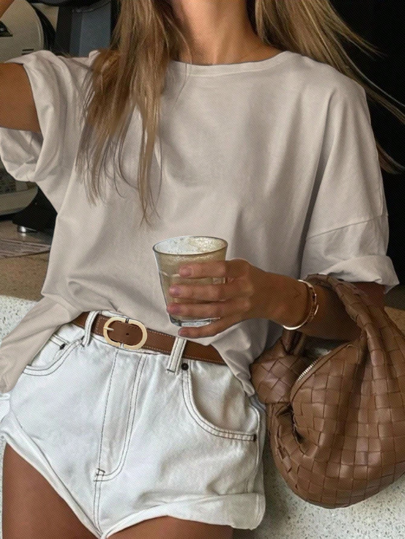 DAZY 女士夏季休闲纯色短袖 T 恤 Y2k - 杏色 - 查看 1