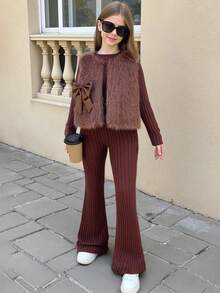 Elladie kids 3 pièces/set Top à col roulé côtelé à manches longues, pantalon évasé et gilet en fausse fourrure avec décoration de nœud pour filles. Tenue décontractée élégante et luxueuse, convient pour un anniversaire, des vacances - Marron - Voir 4