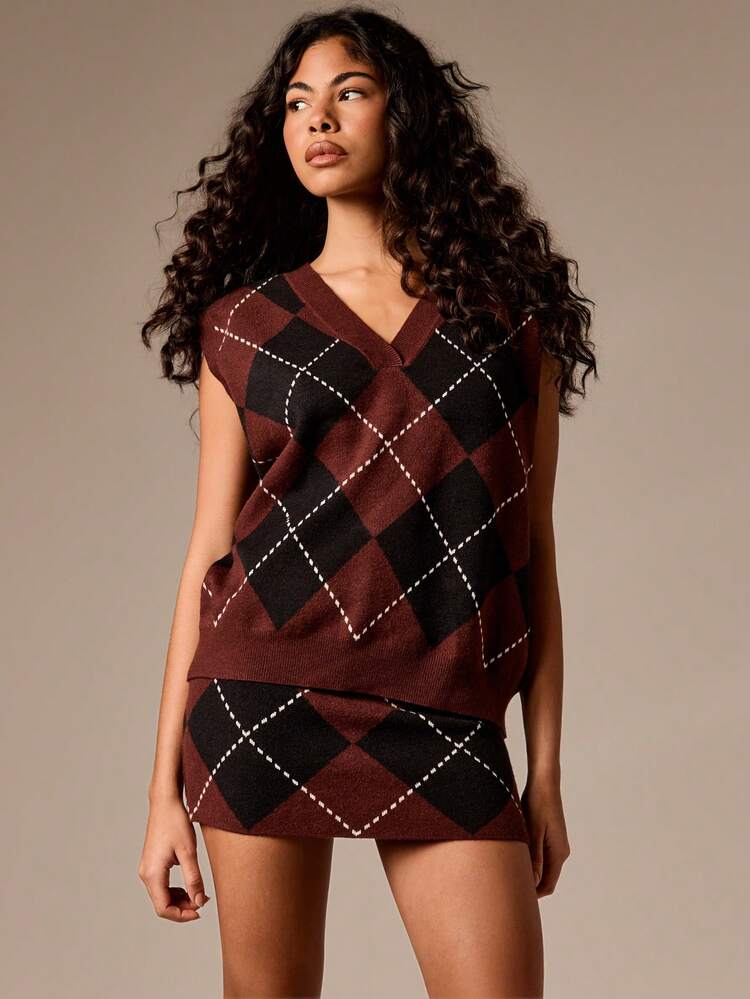 Argyle Sleeveless Sweater Vest With Ribbed Trim