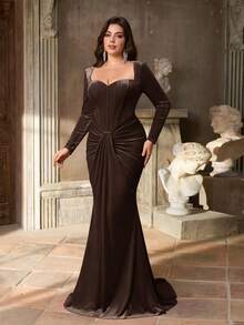 Aureia Elegantes romantisches Abendkleid in Große Größen mit rotem Herzausschnitt, Langarm, verzierter geraffter Meerjungfrauensaum (stark verziertes Design) - Kaffeebraun - Übersicht 6