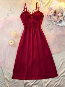 DelicateAllure 女士纯色蕾丝拼接吊带睡裙 - 酒紅色 - 查看 6