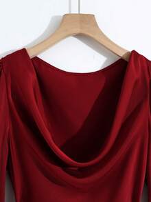 GlowEve Áo sơ mi dài tay nhún eo thanh lịch màu đỏ tía mới thu/đông 2025 - Màu Đỏ Sâu - Xem 3