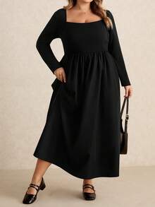 SHEIN CURVE+ Đầm dệt kim cổ vuông đơn giản, đơn giản, dễ mặc, dáng rộng, cỡ lớn, dành cho nữ, dáng dài đến trung bình - màu đen - Xem 8