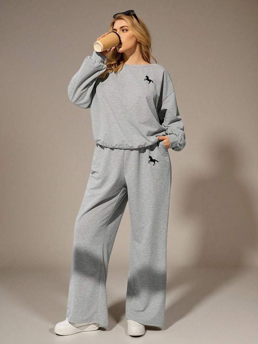 Auralis Ensemble Sweat-shirt-shirt décontracté et pantalon droit à taille cordée, coupe ample, épaule asymétrique, manches longues, Sweat-shirt-shirt et pantalon, ensembles coordonnés printemps/automne pour femmes, ensembles de détente femme 2 pièces, tenue de détente femme, ensemble confortable/costume de sport style collège avec poche brodée/Sweat-shirt-shirt deux pièces/vêtements décontractés automne et hiver à manches longues/Sweat-shirt-shirt style collège et pantalon droit - Gris - Voir 1