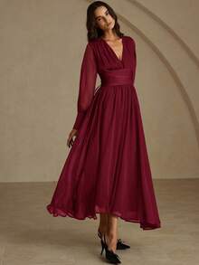 Revavyn 欧美风V领缎面腰带时尚百搭通勤长袖连衣裙，秋冬款 - 酒紅色 - 查看 3