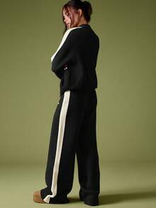 MISSGUIDED Knitted Zip Up Cardigan With Embroidered Logo Stripe Detail Long Sleeve Casual Sweater Jacket - Black - View 2