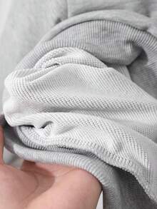 Sparklyn 2件套：蝴蝶结点缀卡其色长袖运动衫和黑色百褶迷你裙 - 彩色 - 查看 8